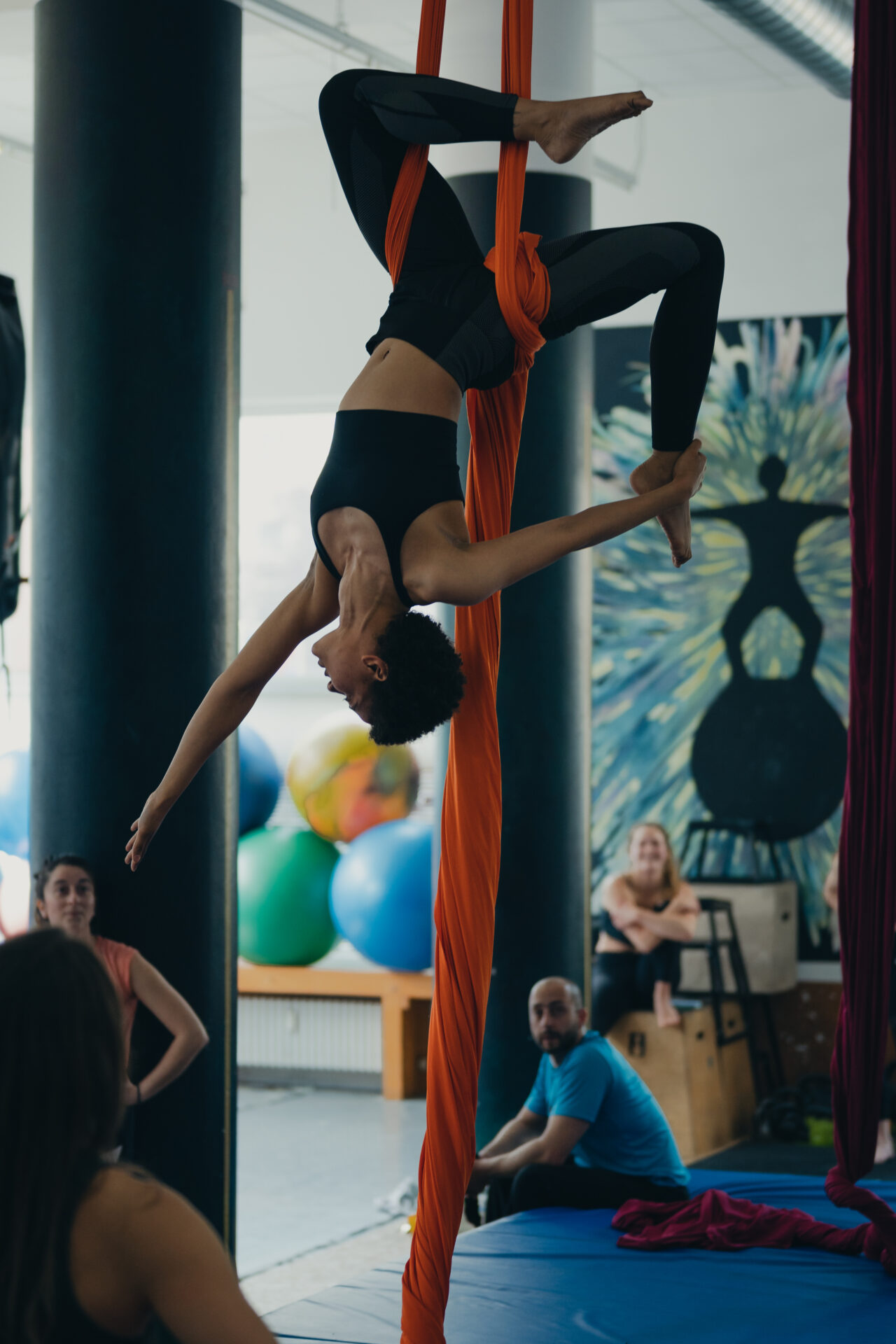 MMC_0311 Wickelungen beim Aerial Silks in Berlin
