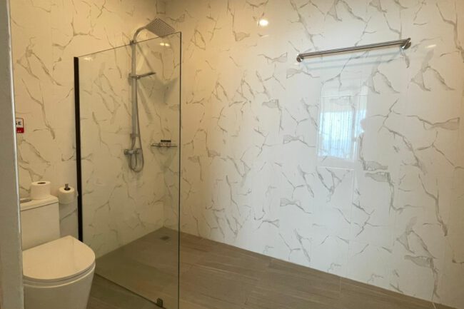 3 Bedroom Penthouse B - Master Bathroom